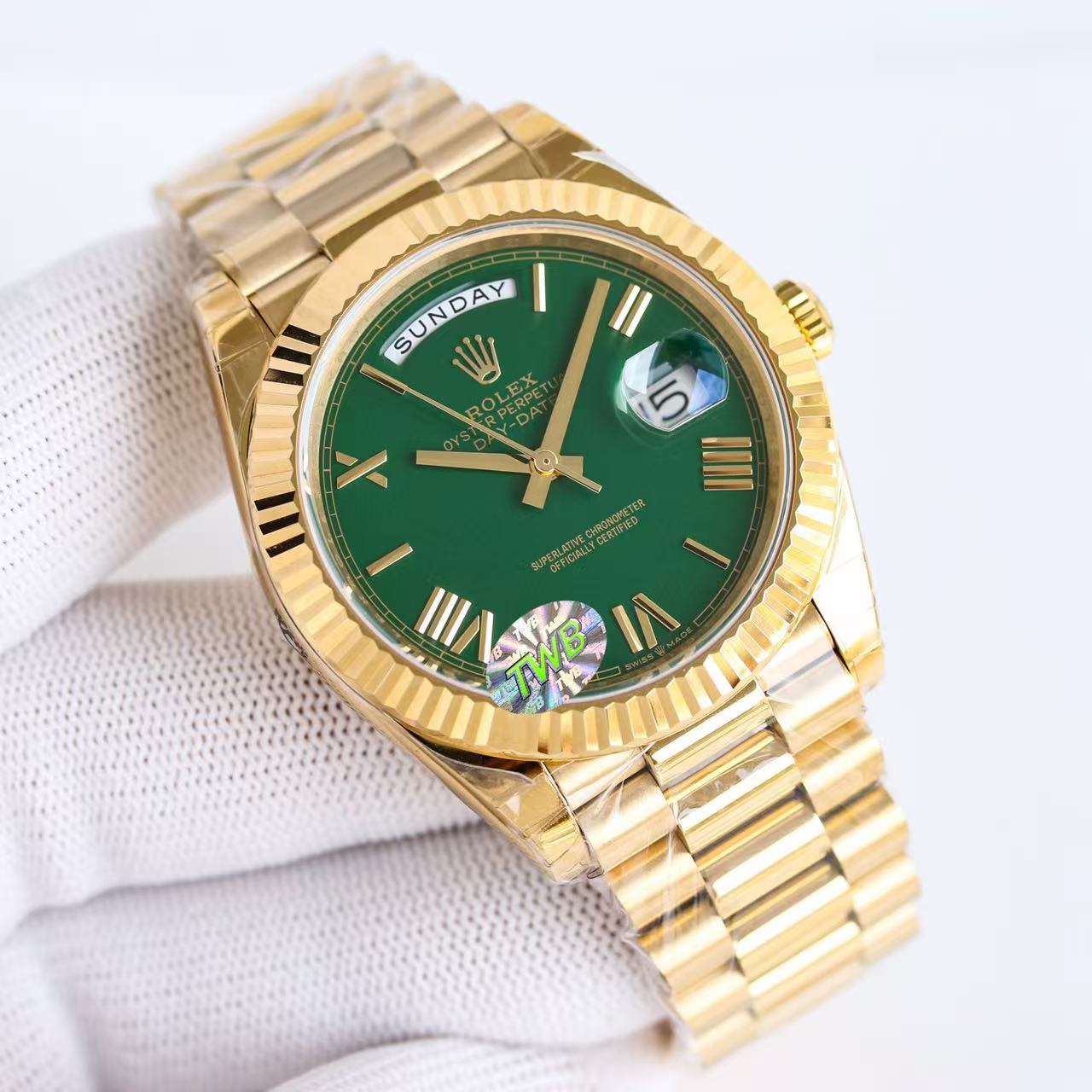 Day-Date-Green Dial Plate in 3 Colors with Roman Numeral Dial