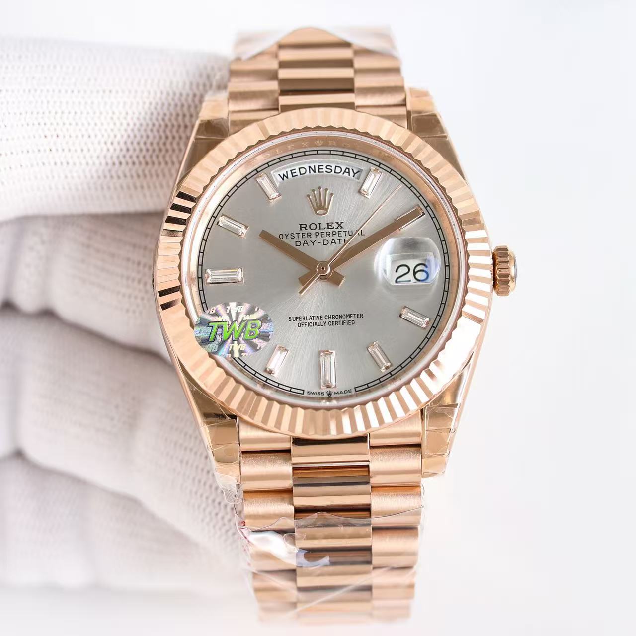 Day-Date-Rosegold in 3 Colors