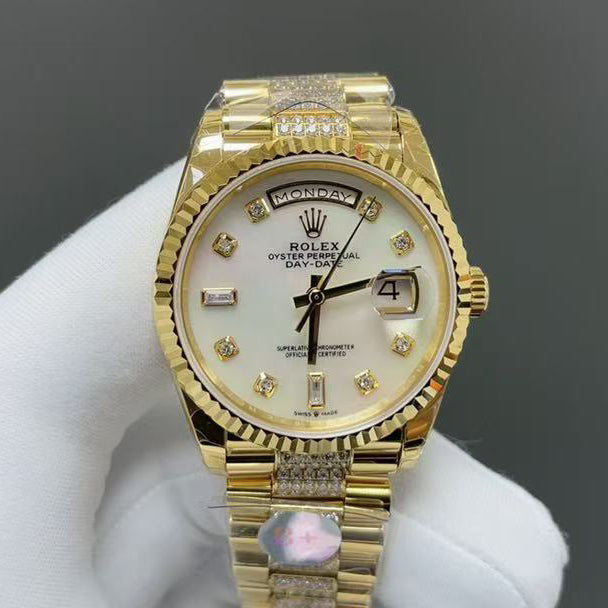 Day-Date-Strap with Diamond and Diamond Numeral Dial in 2 Colors