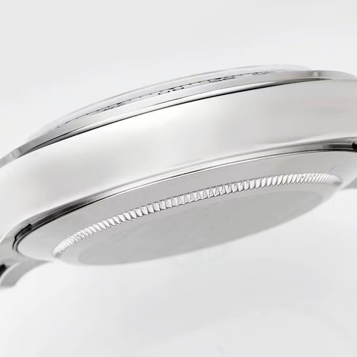 Daytona-Black With Silver Bezel in 2 Styles