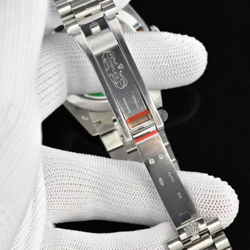 Day-Date-Deepblue with Roman Numeral Dial