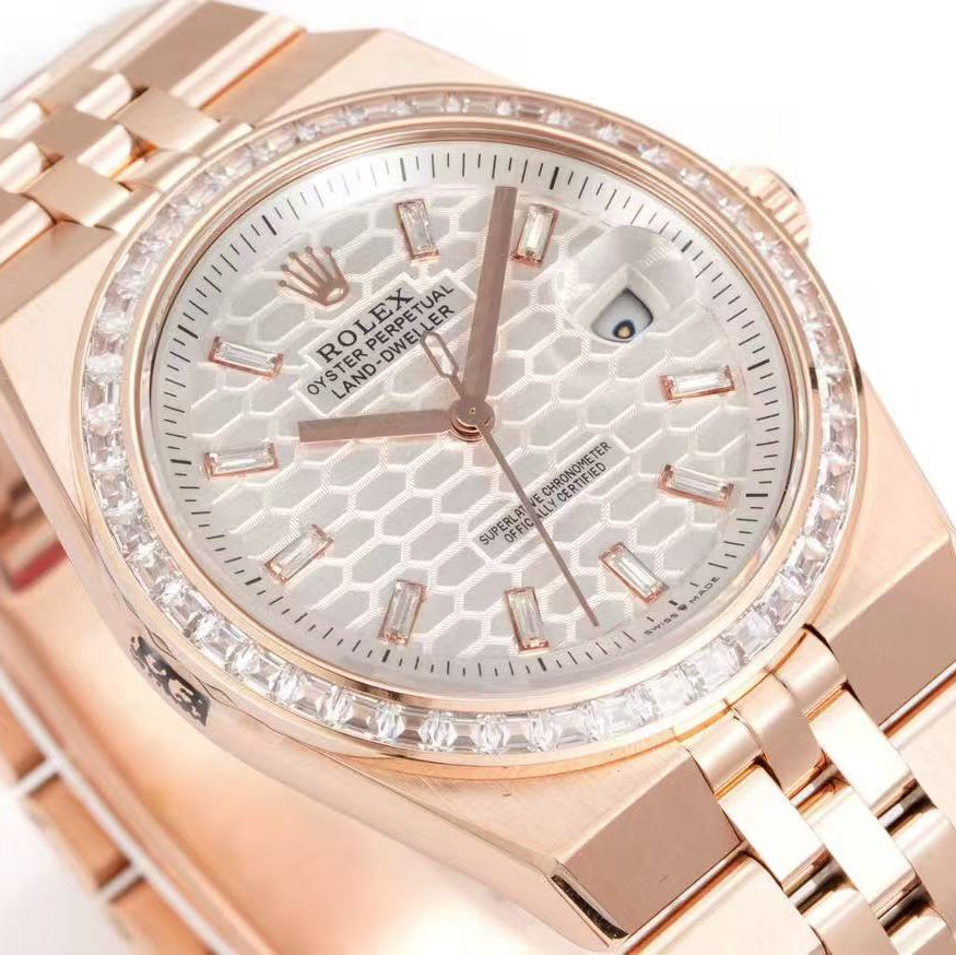 Land Dweller-Rosegold with Diamond