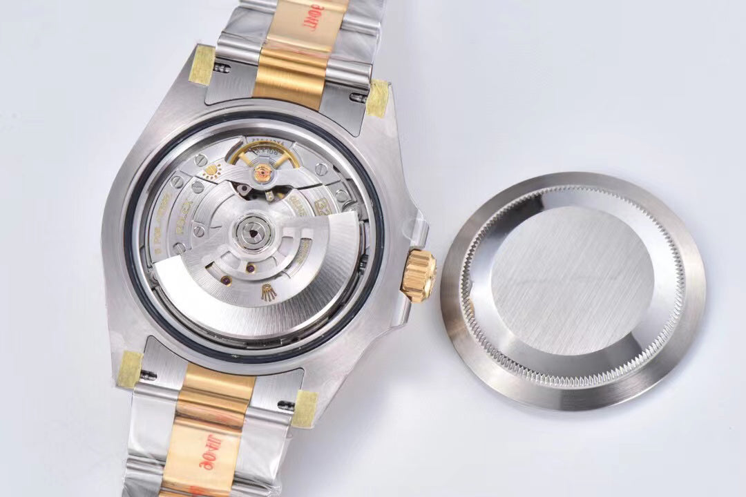 Submariner-Black & Gold