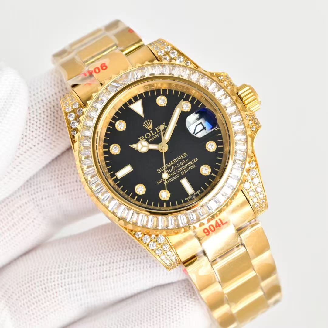 Submariner-Diamond with Gold Strap