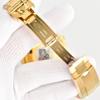 Submariner-Diamond with Gold Strap